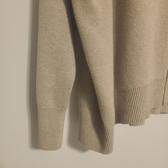 Universal Thread | Women's Beige Wool Blend Crewneck Sweater (Size XL) - Picture 8 of 11